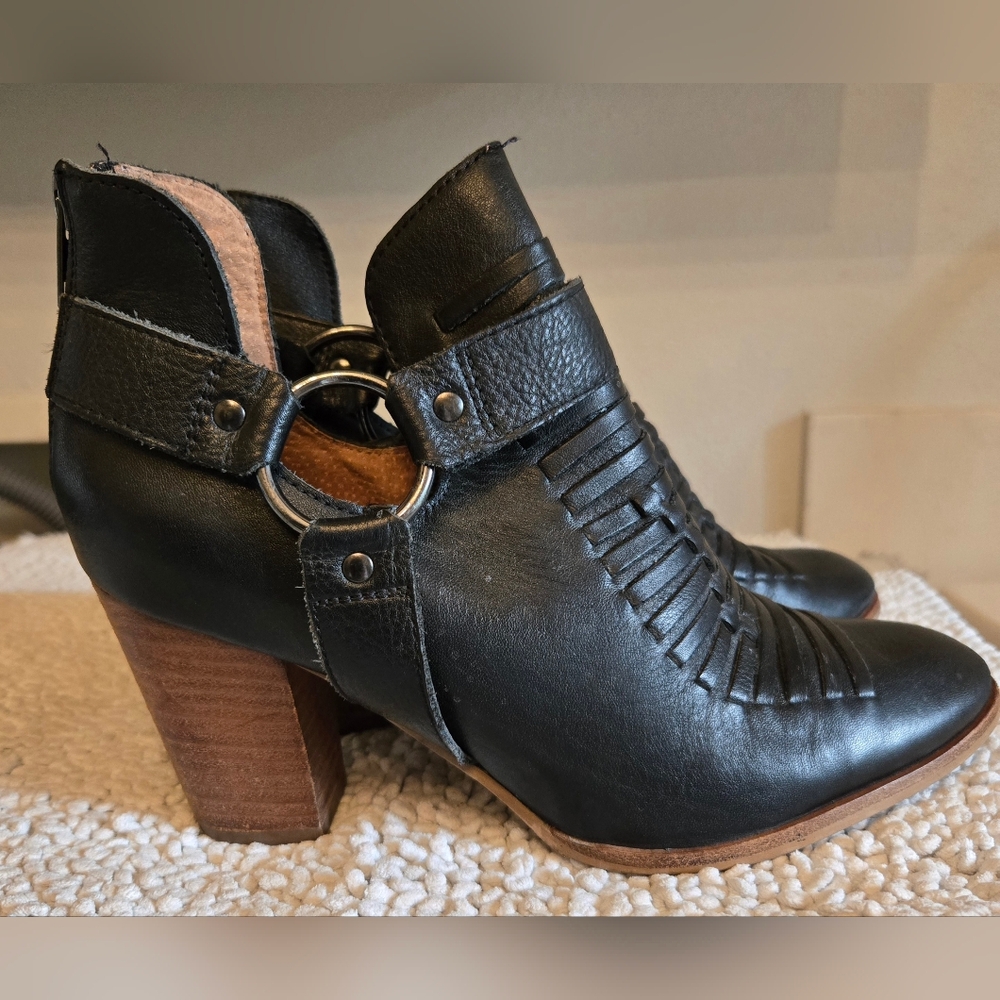 Seychelles Women's Black Leather Heeled Ankle Boots Size 9.5